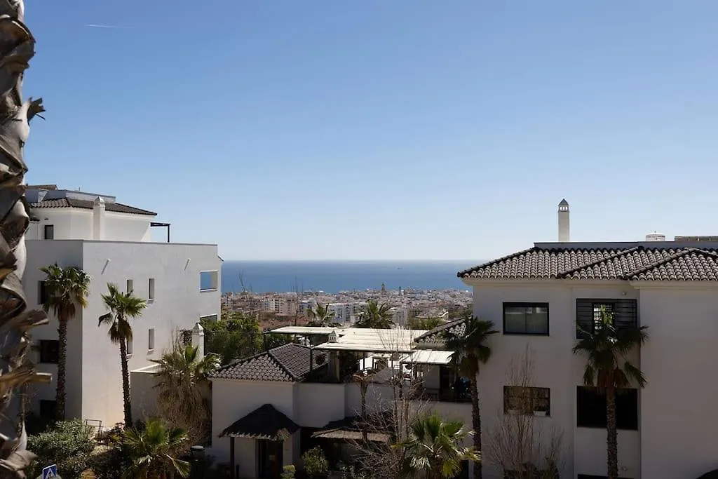 2 Bed Apartment At Estepona Hills With Great Sea Views!