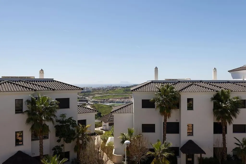 2 Bed Apartment At Estepona Hills With Great Sea Views!