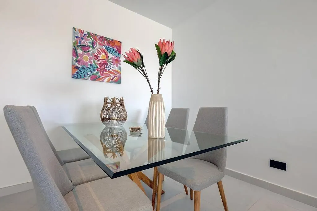2 Bed Apartment At Estepona Hills With Great Sea Views!