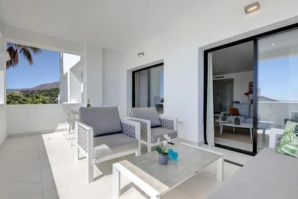 2 Bed Apartment At Estepona Hills With Great Sea Views! 0*,