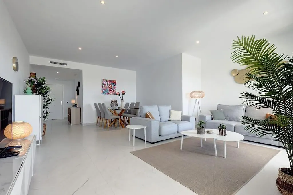 2 Bed Apartment At Estepona Hills With Great Sea Views!