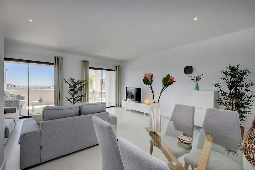 2 Bed Apartment At Estepona Hills With Great Sea Views! 0*,